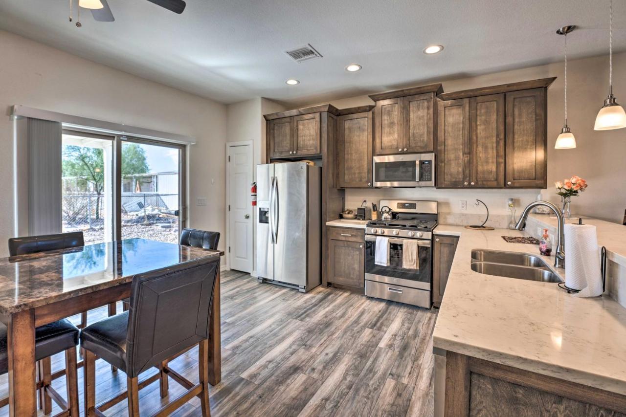 Pet-Friendly Retreat - 1 Block To Colorado River! Буллхед-Сити Экстерьер фото