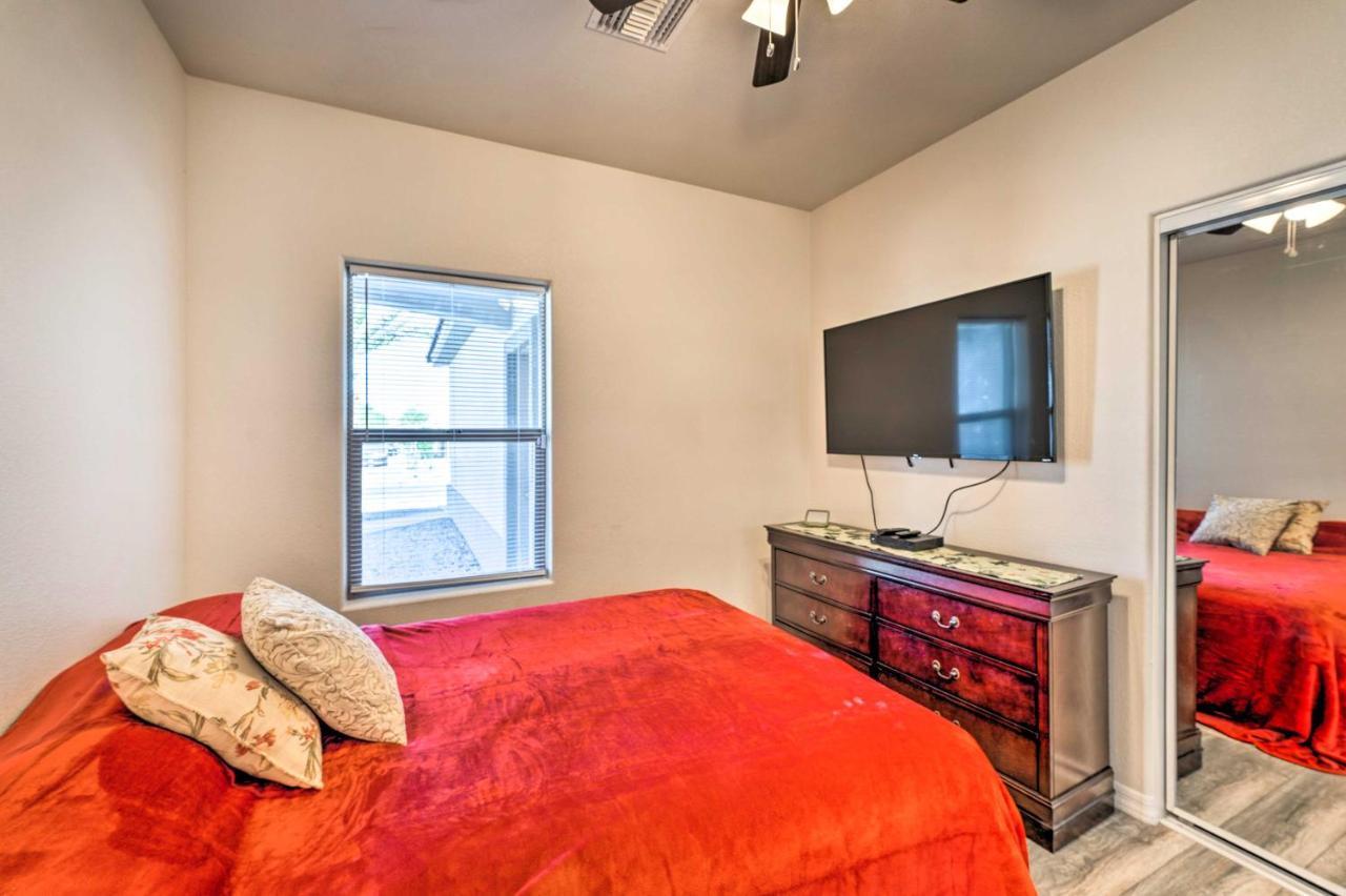 Pet-Friendly Retreat - 1 Block To Colorado River! Буллхед-Сити Экстерьер фото